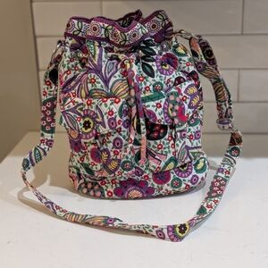 Vera Bradley Drawstring Bucket Bag Adjustable Strap Quilted Cotton Crossbody